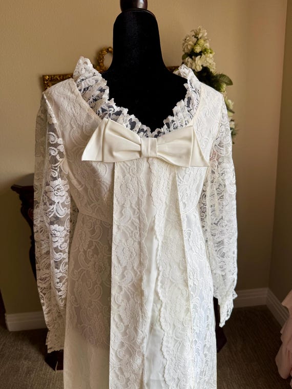 Vintage Bridgerton Style- empire waist Lace Long Sleeved Dress
