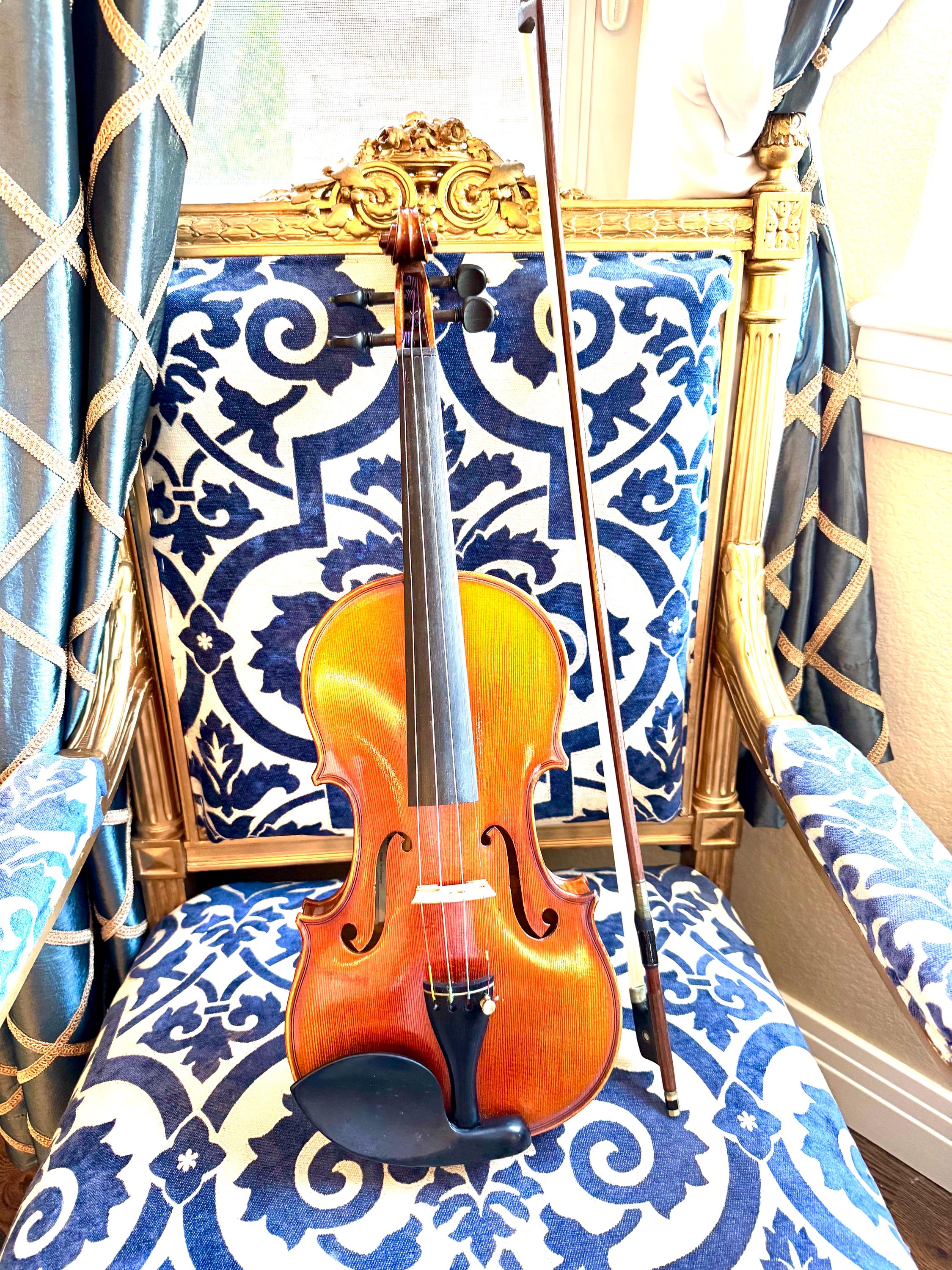 ★Franz Sandner 1984 4/4 ☆Franz Sandner 1984 4/4 Franz Sandner 1987 4/4 Violin comes