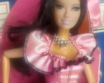 NRFB POUPÉE DOLL BARBIE Fashionistas #237 blonde robe bleue à noeuds HYT93 EUR 14,00 - FR