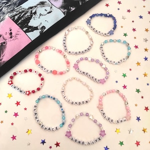 PAQUETE 10 friendship bracelets inspiradas en Taylor Swift para intercambiar en el Eras Tour ⋆ Random ⋆ Para Swifties