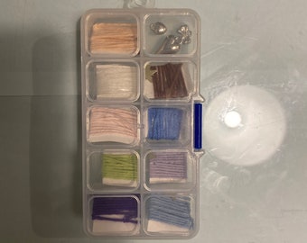 Friendship bracelet making kit