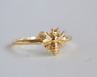 14K Solid Gold Bee Ring, Dainty Nature Inspired Jewelry