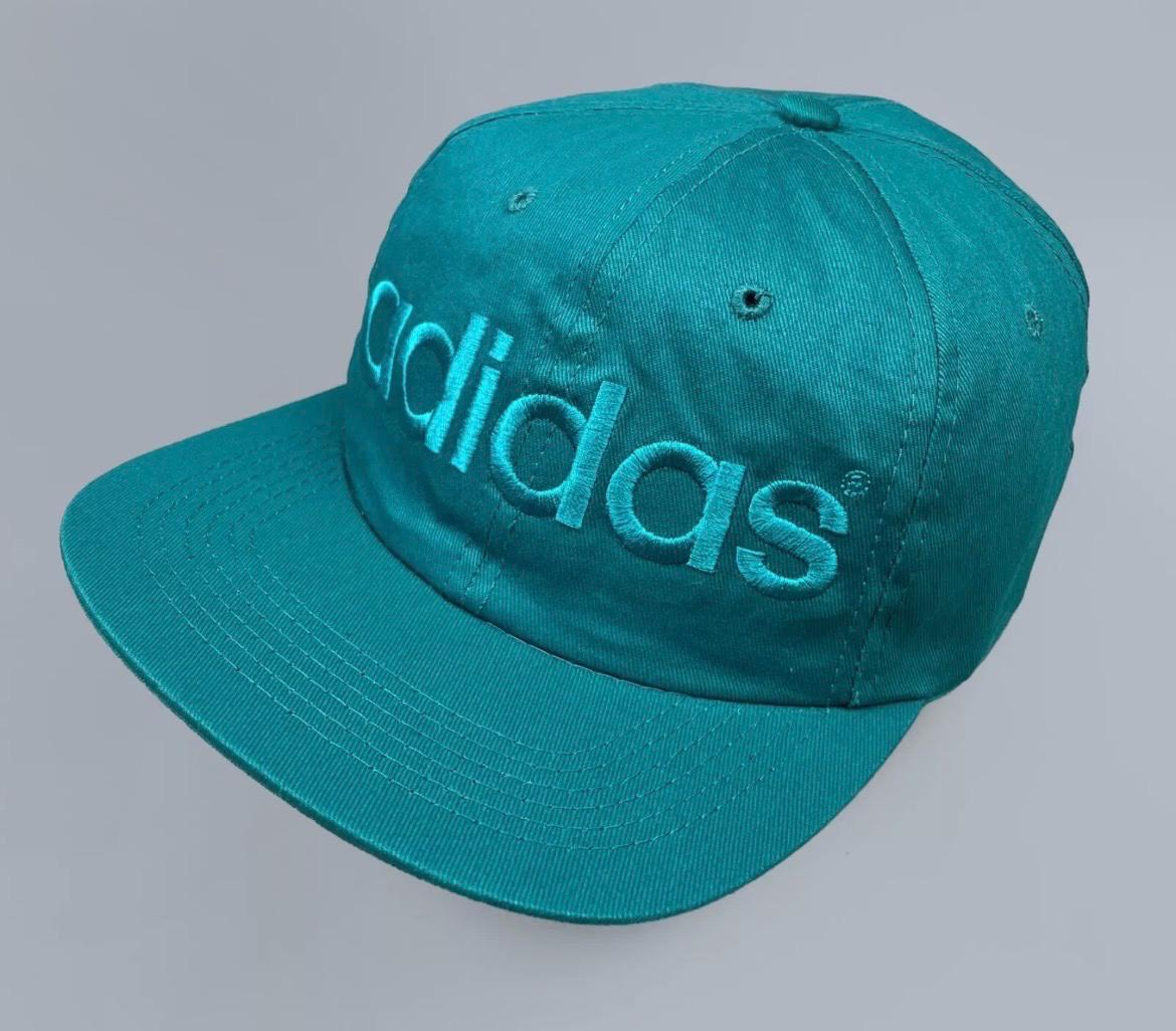新品未使用品 ☆adidas アディダス☆フリーサイズ 『デイリー