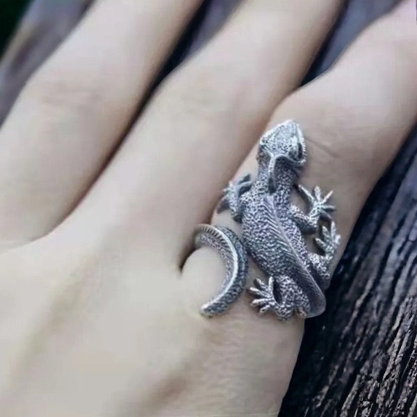 Adjustable Lizard Ring, Black Lizard Ring, Gothic Lizard Ring, Gecko Ring, Gecko Adjustable  Ring, Unisex Lizard Ring, Dark Reptile Ring