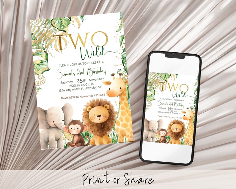 Pu&ograve; includere: Un invito stampabile per il secondo compleanno di un bambino. L'invito presenta un tema giungla con una giraffa, un leone, una scimmia e un elefante. Il testo dell'invito recita "Two Wild" e include il nome del bambino, la data, l'ora e il luogo della festa. L'invito &egrave; anche disponibile come file digitale che pu&ograve; essere condiviso online.