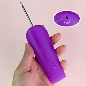 鉛筆持ちかぎ針編み用フラットフックヘルパー - 3サイズ | 交換可能な人間工学に基づいたシリコン製かぎ針ハンドル - かぎ針編み愛好家へのギフトに最適