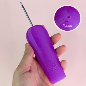 オーバーハンドグリップユーザー向けラウンドフックヘルパー - 3サイズ | 交換可能な人間工学に基づいたシリコン製かぎ針ハンドル - かぎ針愛好家へのギフトに最適