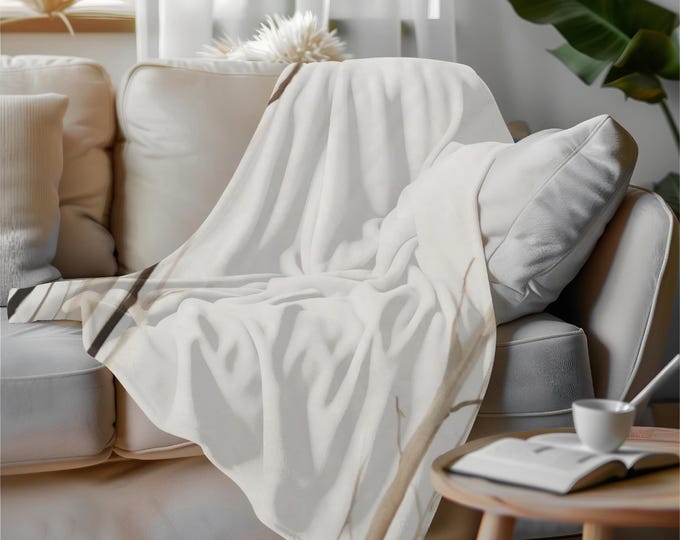 Sleek Forest Velveteen Plush Blanket, Cozy Home Decor, Perfect Gift for Nature Lovers, Soft Throw for Cold Nights, Stylish Sofa Accent