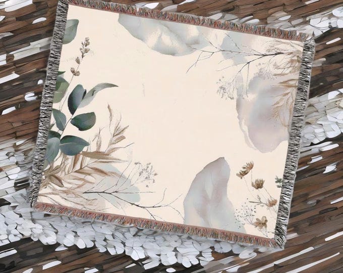 Knitted blanket with botanical design – decorative, warm and perfect as a natural gift for a charming home