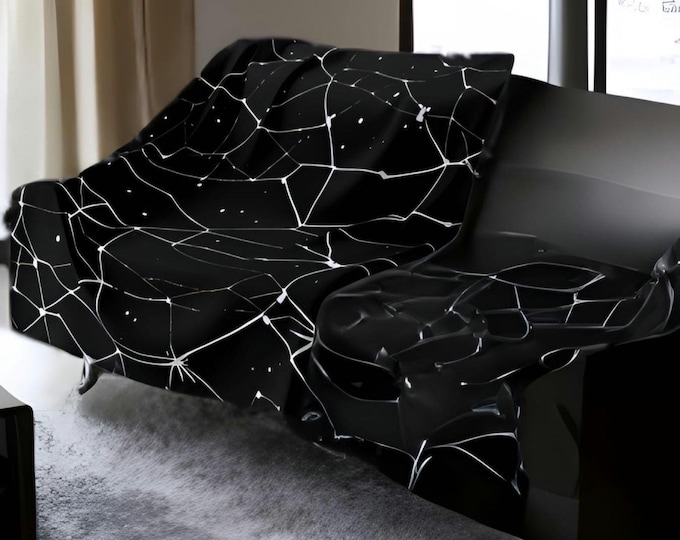 Celestial Sherpa Blanket – Constellation design for cozy nights, ideal for starry sky lovers