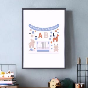 Lámina Decorativa para Habitación de Bebé | Póster Infantil en Marco de Madera