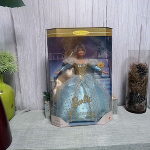 Cinderella Barbie RARE COLLECTIBLE