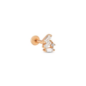 14K Solid Gold Baguette Tragus Piercing, Gold Flachboden Piercing, Versteckte Helix Piercing, Flachrücken Knorpel Bolzen, Schraubverschluss Labret