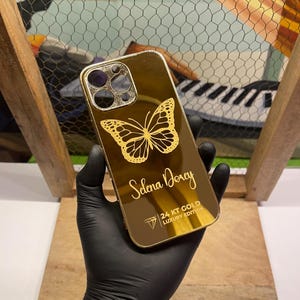 カスタムゴールドミラーバタフライデザインiPhoneケース - パーソナライズされた高級反射カバー - iPhone 16シリーズおよびすべてのiPhoneモデル