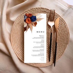 Plantilla de menú de boda con flores en azul marino y naranja quemado, editable en Canva, descarga instantánea, estilo boho pampas, plantilla de menú imprimible #F7RSNO