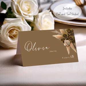 Cartões de lugar florais creme branco oliva, modelo de casamento, modelo editável Canva, cartão de nome de mesa, plano e dobrável, capim-dos-pampas boho #L1RSOE