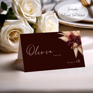 Modelo de cartões de lugar florais vermelho enferrujado, creme marfim, modelo de casamento, modelo Canva, cartão de nome de mesa, plano e dobrável, grama de pampas boho #L1RSRW