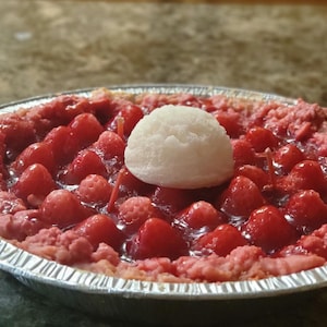 10 inch 3 wick Strawberry Pie Candle