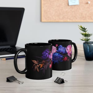 Candy Pink Pfingstrose Becher, violette Blumenkaffeetasse, Aquarell Blumenbecher, Garten-Liebhaber-Geschenk, ästhetischer botanischer Teebecher, 11 Unze Keramik