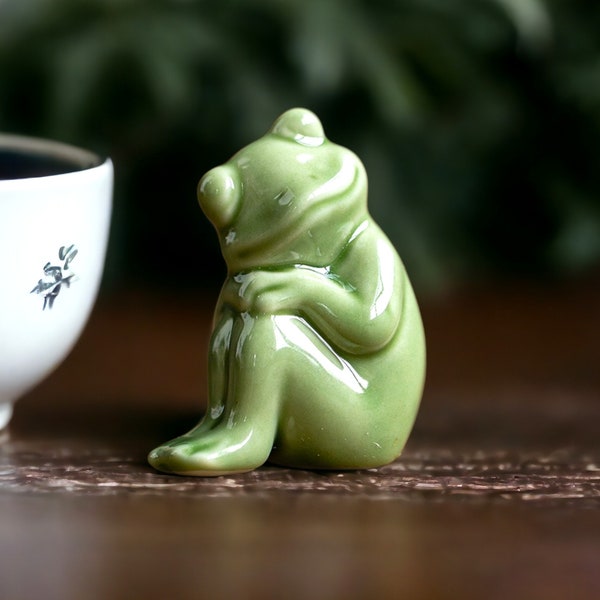 Cute Frog Figurine Statue - Ceramic Frog Figurine for Tea Lovers, Cute Tea Pet, Frog Sculpture, Ceramic Tea Pet Gift, Rare Tea Pet