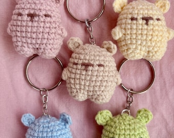 Ręcznie robiony na szydełku brelok z misiem amigurumi, zawieszka do torby pluszowej, mały prezent