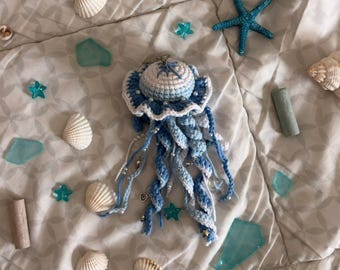 Blue Crochet Jellyfish Keychain – Amigurumi Sea Plush Bag Charm – Ocean Midnight Accessory