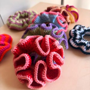 Handmade Crochet Ruffled Scrunchie – Wavy Hair Accessory Gift