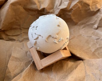 Globe aroma stone diffuser for fragrance oils, diffusion stone, aromatherapy, desk decor, housewarmings, gifts, passive diffuser, home decor
