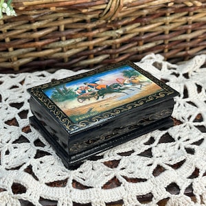 Vintage Russian Hand Painted Filigree Trinket Box -Lacquered Box - 1980&#39;s Russian Jewelry Box