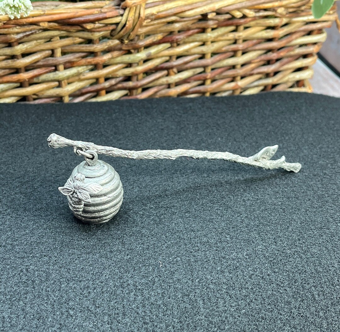 Vintage Pewter Bee Hive Candle Snuffer Pewter Bee Hive Candle Snuffer