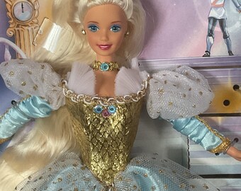 BARBIE as “Cinderella” the fairy tale princess Collector Edition @1996 Mattel NEW