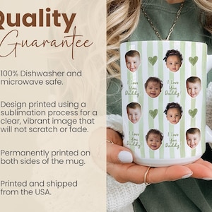 Może przedstawiać: Biały ceramiczny kubek z zielonym wzorem w paski, z zdjęciami dzieci i zielonymi grafikami serc. Kubek ma napis "I Love You Daddy!" i nadaje się do mycia w zmywarce i kuchence mikrofalowej.
