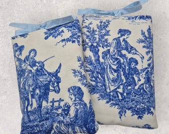 Fabric Tablet & E-Reader Sleeve – Padded with Polyester Fiberfill – Toile de Jouy Fabric Kindle Cover