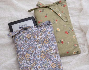 Floral Kindle Sleeve, Padded E Reader Cover