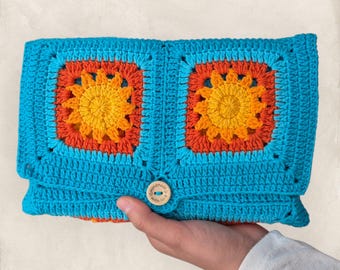 Sunny Motifs Crochet Book Cover – Book Protector –  E-Readers Sleeve