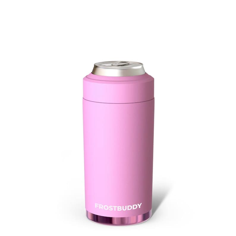 Puede incluir: Un enfriador de latas cil&iacute;ndrico de color rosa claro con un borde superior de metal plateado y una base transparente. La palabra FROSTBUDDY est&aacute; impresa en letras blancas may&uacute;sculas cerca de la parte inferior. El art&iacute;culo tiene un acabado mate liso.