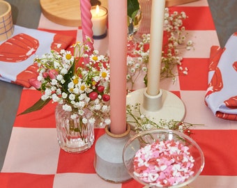 Rot Beige Karierter Tischläufer - Dopamin Dekor, Maximalist Wohnkultur, Esstisch, Einweihungsgeschenk, Mädchen Party, Dinner Party
