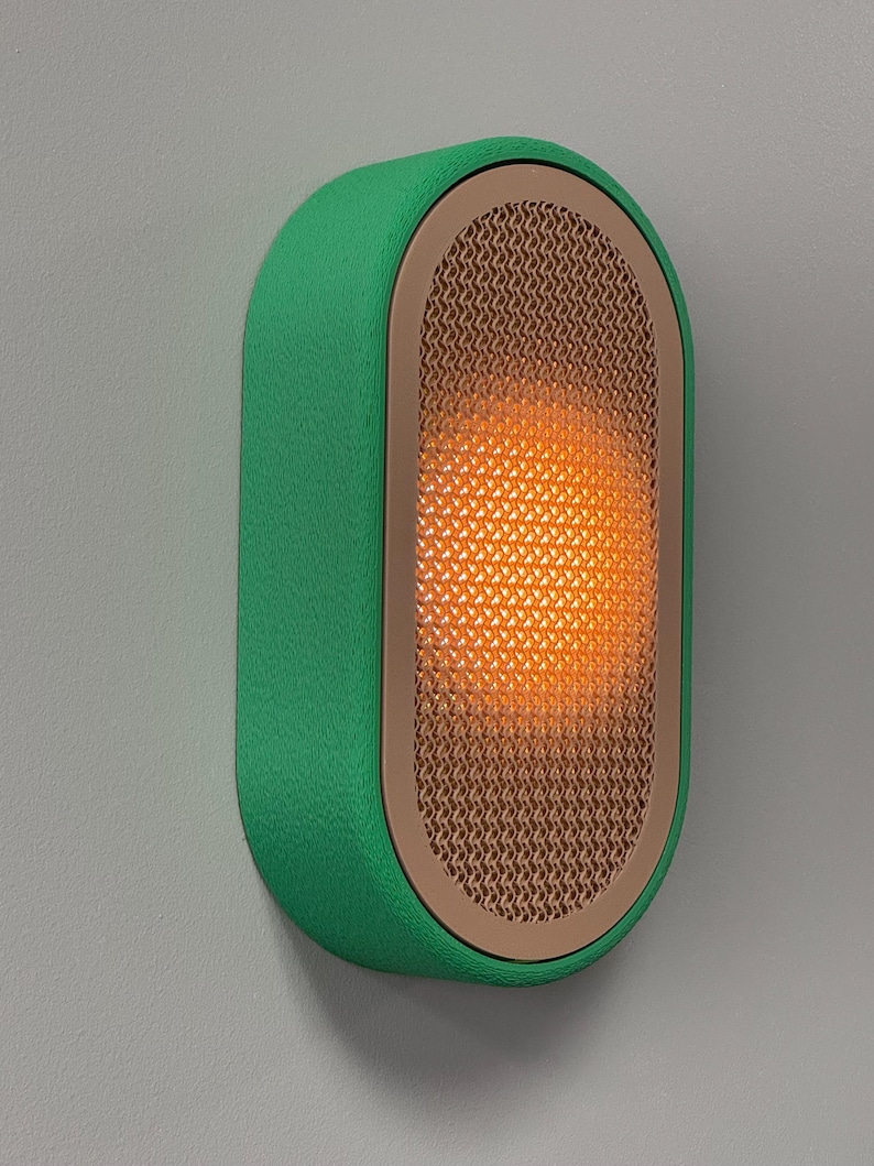 Applique murale Mori - Inspirée de Japandi, éclairage LED à intensité variable, sans fil et rechargeable avec fixation DZN Grass Green