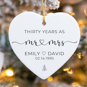 Personalisierte Hochzeit Jahrestag Geschenk | Dreißig Jahre Verheiratet | Keramik Ornament mit Name & Datum
