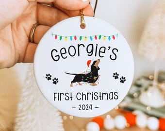 Primo regalo di Natale personalizzato per un cucciolo, decorazione a forma di bassotto, regalo personalizzato per animali domestici, decorazione personalizzata per cani, regalo per il nuovo proprietario di un cane, regalo con nome per un cane