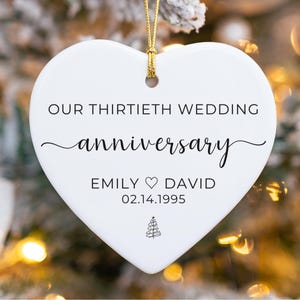Personalisierte Hochzeit Jahrestag Geschenk | Dreißig Jahre Verheiratet | Keramik Ornament mit Name & Datum