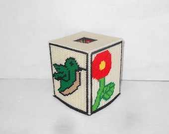 Cubierta de caja de pañuelos de colibrí y flor roja