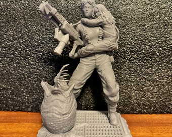 Ripley and Newt w/Face Hugger - from Aliens| 12K Resin Printed Collectable Statue | Large Figurine 165mm total height