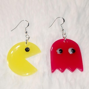 Retro Pac-Man & Ghost Resin Earrings Fun 80s Arcade-Inspired Jewelry handmade pac-man earrings arcade earrings video game character earring