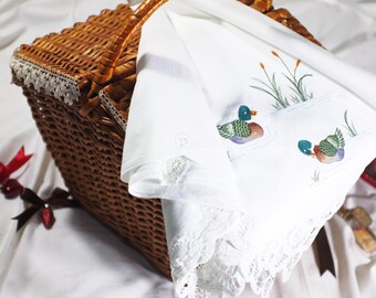 刺繍花ヴィンテージテーブルクロス：フレンチカントリーリネン、106 cm