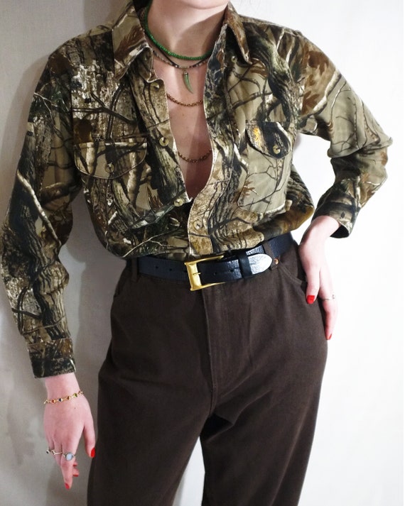 Hunting Men Shirt by Browning. Long Sleeve Men's Brown Green Natural Real Tree Camo Button Outdoors. Size L or M
