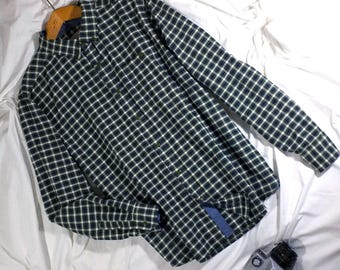 Koszula męska w kratkę z bawełny w stylu western firmy Mountain Warehouse. Swobodna, unisexowa koszula kowbojska w zielono-białą kratkę, długie rękawy, zapinana na guziki, rozmiar L