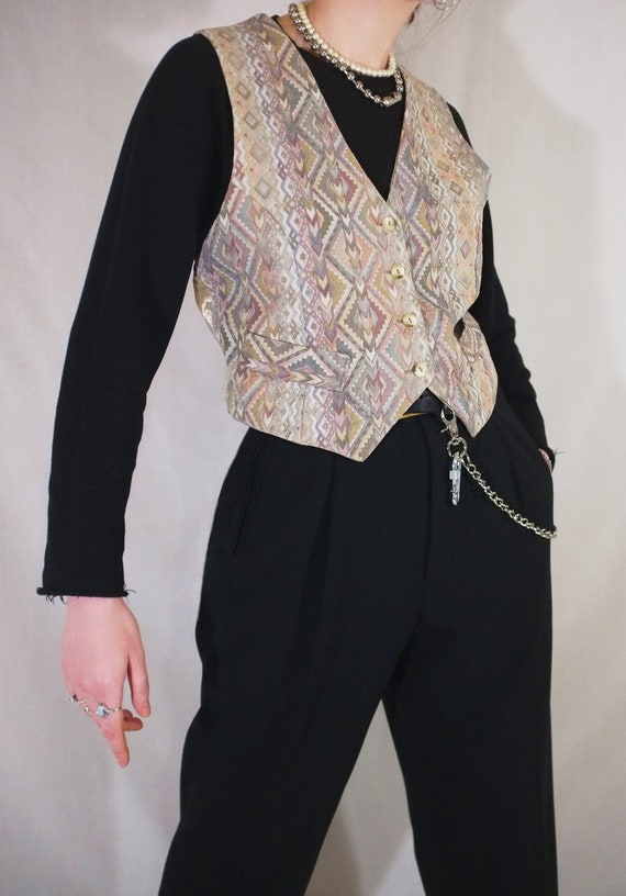 Haut/gilet Noir Et Crème Design Aztèque - Taille 6, Marque Atmosphere, Sans Manches, Occasion Très Bon état