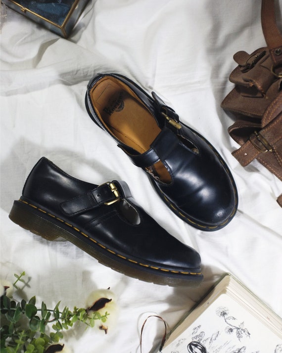 Vintage Dr. Martens Mary Jane Y2K style Shoes. Wom