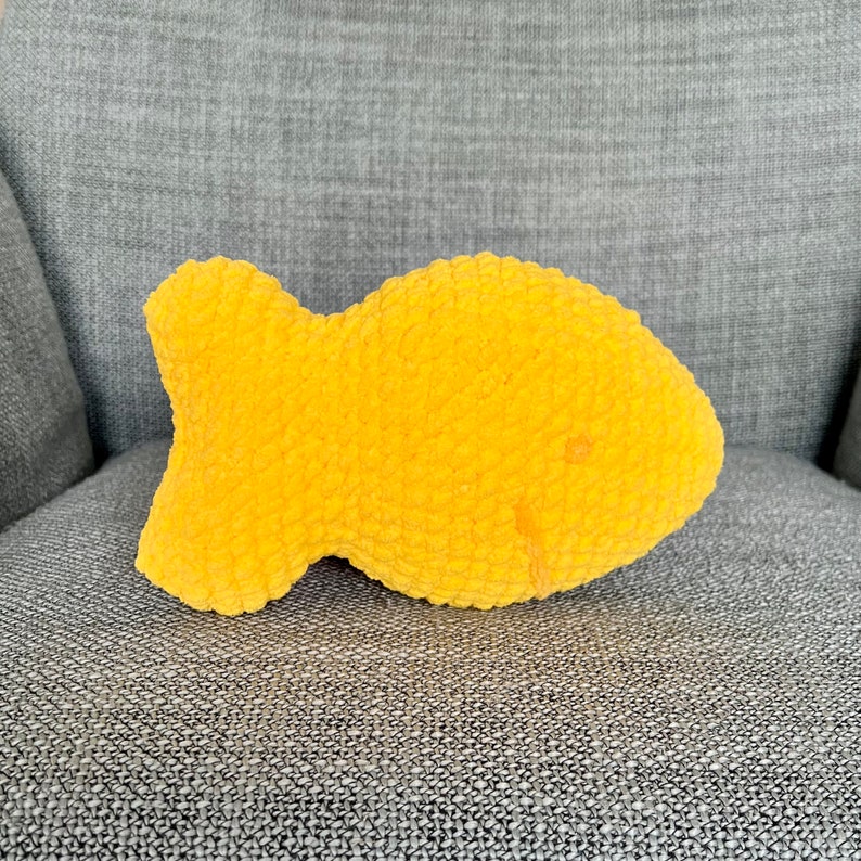 Colorful Fish Crackers Crochet Pattern image 4